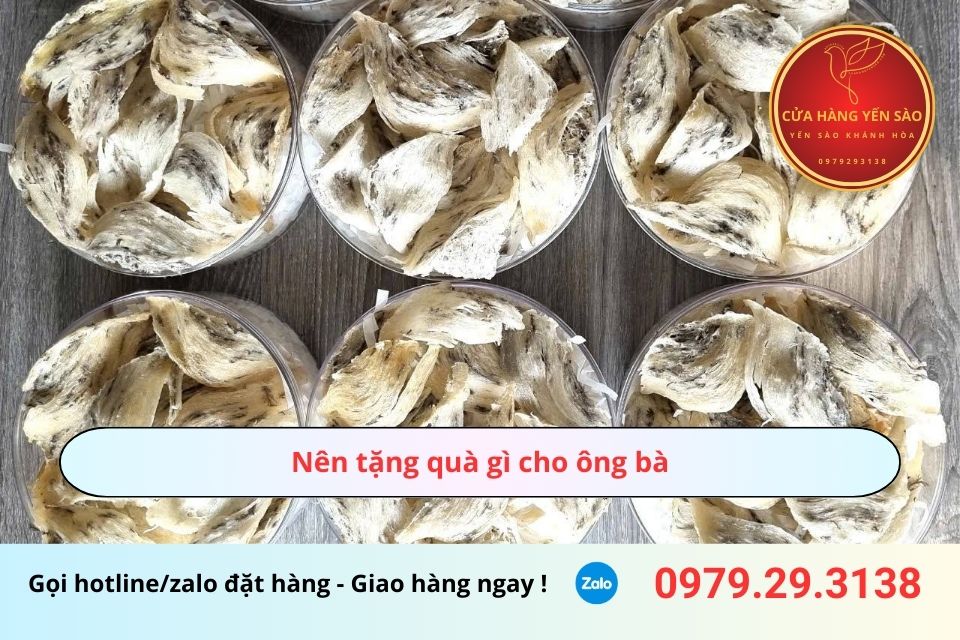Nên tặng quà gì cho ông bà