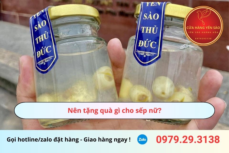 Nên tặng quà gì cho sếp nữ?